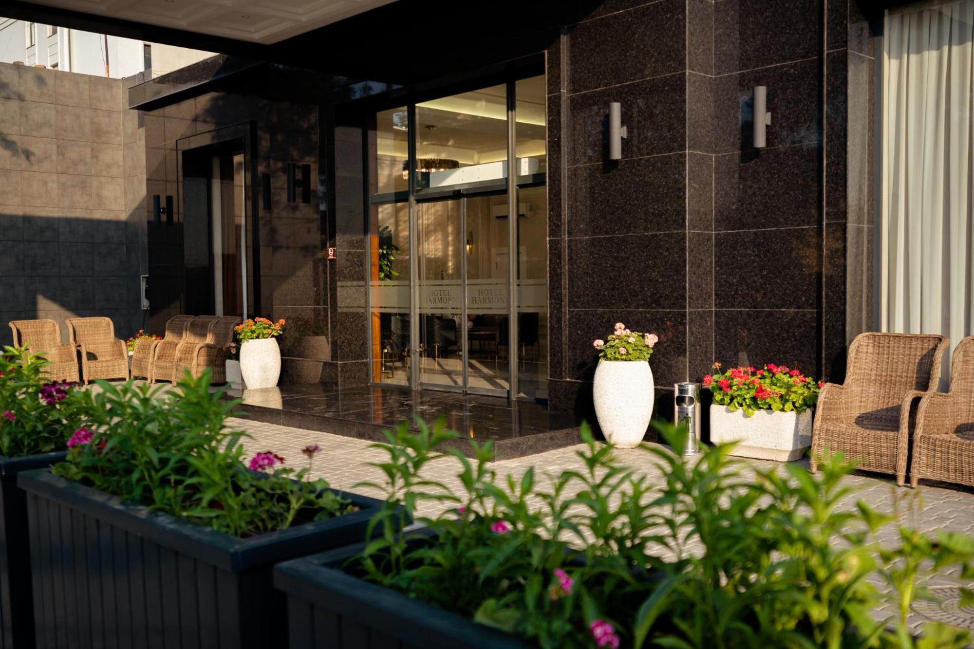 Harmony Hotel Taschkent Exterior foto